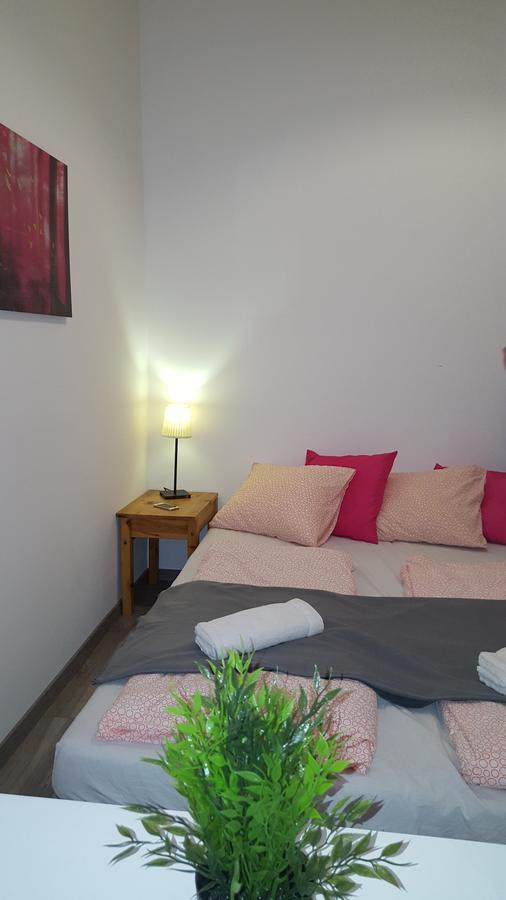 Michael Apartment With 2 Rooms Near Gozsdu Udvar 부다페스트 외부 사진